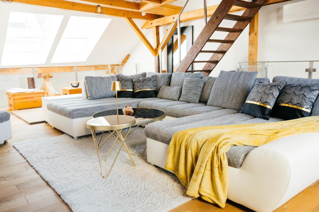 Апартаменты Heimatel - Luxury Penthouse Loft Равенсбург Экстерьер фото